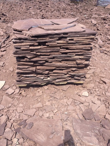 Плитняк лемезит бордовый для цоколя 1,5-2 см купить в Костроме