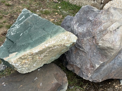 Камни для ландшафтного дизайна зелёные 10-60 килограмм купить в Костроме