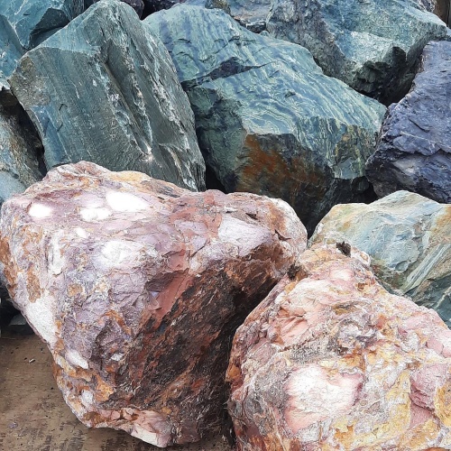 Ландшафтные глыбы красно-фиолетовые 200-1000 килограмм купить в Костроме