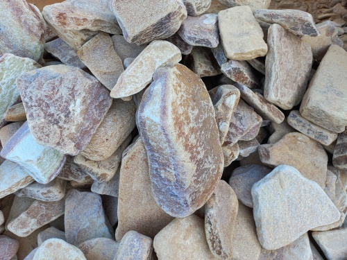 Златолит жёлтый, жёлто-зелёный глыбки и валуны для ланшафтного дизайна купить в Костроме