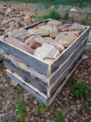 Златолит жёлтый, жёлто-зелёный глыбки и валуны для ланшафтного дизайна купить в Костроме