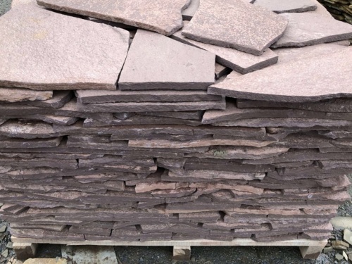 Плитняк лемезит бордовый для облицовки цоколя 20-25 мм  купить в Костроме