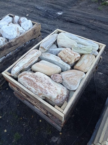 Златолит жёлтый, жёлто-зелёный глыбки и валуны для ланшафтного дизайна купить в Костроме