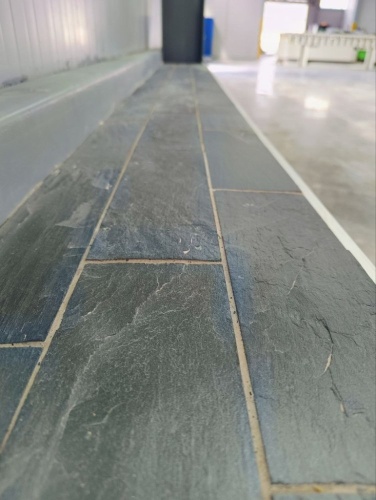 Плитка чёрная из натурального камня фасадная 30 см * 5 см, толщина 7 мм -30 мм купить в Костроме